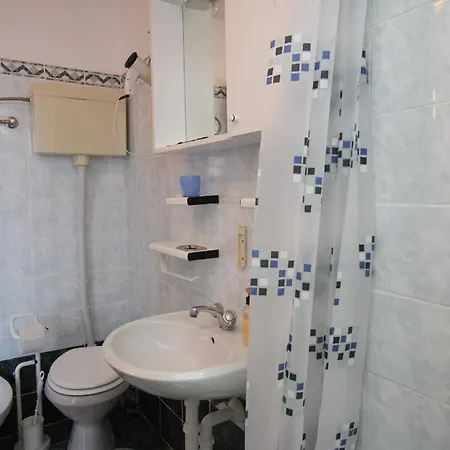 Fuer 5 Personen Ca 70 Qm In Silo, Kvarner Bucht Krk - B61492 *